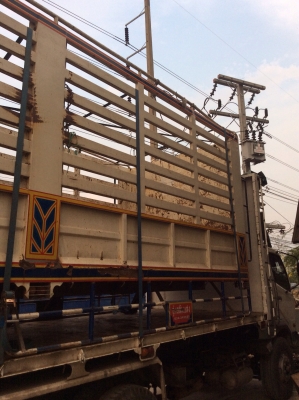 มัดจำแล้ว10000 คับ.***ขายกะบะคอกเหล็กกล่อง ยาว 7.20มคอกสูง ยกลงจากฮีโน่เมกก้า***