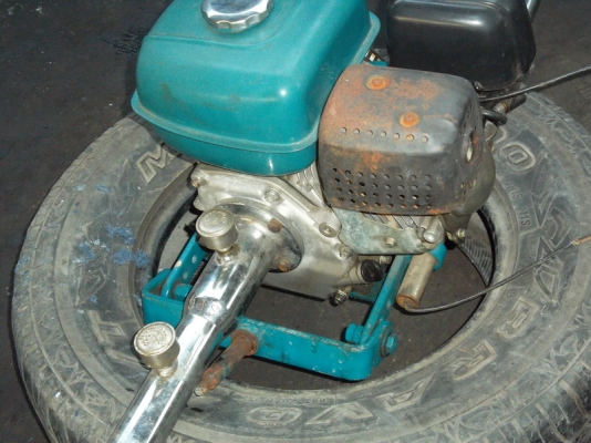 เครื่องเรือหางยาว พร้อมแป้นเกาะหางเรือไฟเบอร์ เครื่องเรือหางยาว พร้อมแป้นเกาะหางเรือไฟเบอร์