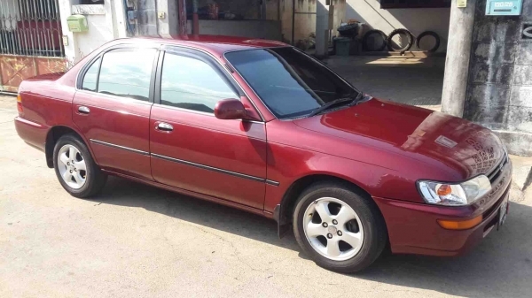 ขาย Toyota สามห่วง 1.6 Gli.ตัวท็อป รถบ้าน สภาพสวยพร้อมใช้งาน ติดแก็ส Lpg แล้วครับ