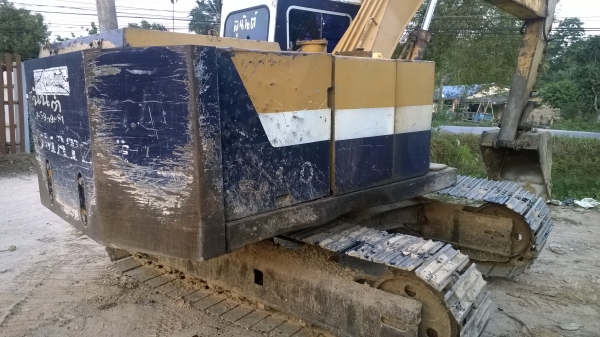 PC120-2 เอวแน่น เครื่อง ปั้ม แรงดี บอดี็เดิมๆยังสวย โซ่ แผ่นสวย...