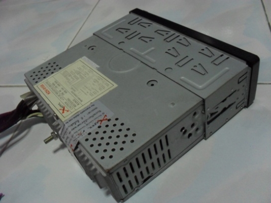 เครื่องเล่น DVD ติดรถ X-Lazer KDV-915X