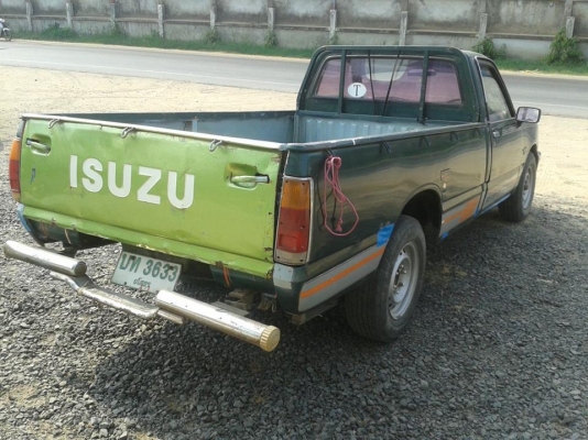 รถกระบะisuzukb2200รถสวย เอกสารฟร้อมสนใจใทรมา