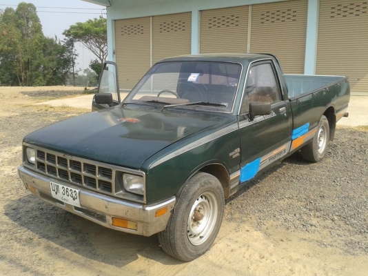 รถกระบะisuzukb2200รถสวย เอกสารฟร้อมสนใจใทรมา