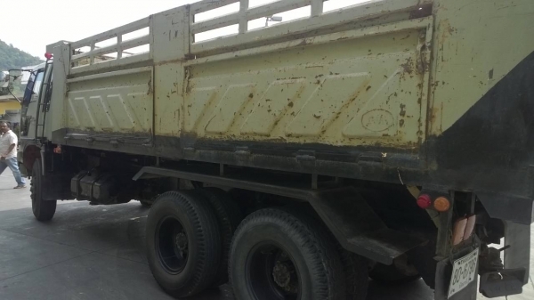 (ขายไปกระบี่)HINO FM3MNLD สิบล้อดั้ม 240แรงเครื่องM10C เกียร์ธรรมดา สโลว์ยก... (ขายไปกระบี่)HINO FM3MNLD สิบล้อดั้ม 240แรงเครื่องM10C เกียร์ธรรมดา สโลว์ยก...