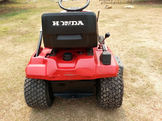 ขายรถตัดหญ้านั่งขับ