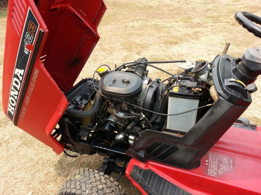 ขายรถตัดหญ้านั่งขับ