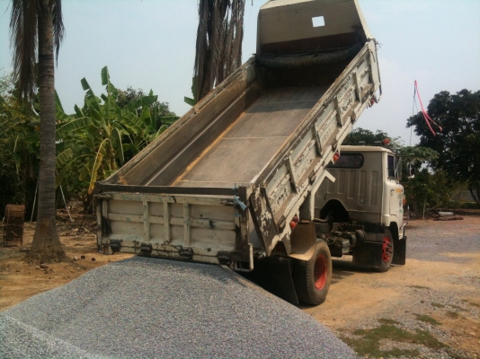 ขาย 6 ล้อดั้ม HINO KM505 เครื่องWO4D 117 แรง ทะเบียนเต็มพร้อมโอน ดั้มลงเล่มแล้วระบุมีแผงสูงไว้ด้วย มัดจำแล้ว 5,000 บาท