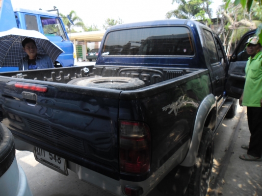 ขายรถ TOYOTA D4D 4 ประตูโฟวิลปี 45 สวยเดิมๆเครื่องดีทะเบียนเต็ม