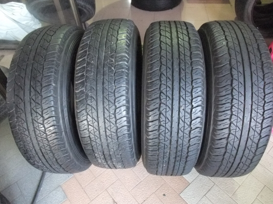 ยาง Dunlop 255/70/16 ปี13 สภาพสวยๆ ดอกหนาๆเลย