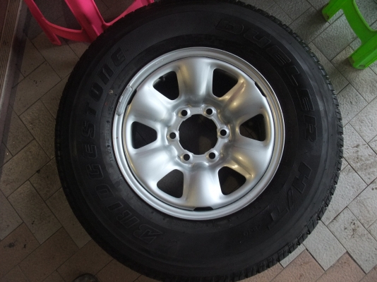 ยางอะไหล่ มีเส้นเดียว bridgestone 265/70/16 ปี13