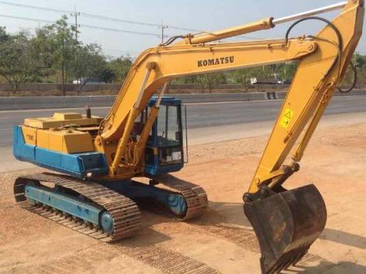 ขายรถแบคโฮ KOMATSU PC200-3 คอลโทรลสั้น ตัวเดินใหญ่ แทร็คใหญ่ รถนอกนำเข้าสภาพสวย มีVDOการทำงานครับ ขายรถแบคโฮ KOMATSU PC200-3 คอลโทรลสั้น ตัวเดินใหญ่ แทร็คใหญ่ รถนอกนำเข้าสภาพสวย มีVDOการทำงานครับ