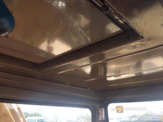 ขายรถแบคโฮ KOMATSU PC200-3 คอลโทรลสั้น ตัวเดินใหญ่ แทร็คใหญ่ รถนอกนำเข้าสภาพสวย มีVDOการทำงานครับ ขายรถแบคโฮ KOMATSU PC200-3 คอลโทรลสั้น ตัวเดินใหญ่ แทร็คใหญ่ รถนอกนำเข้าสภาพสวย มีVDOการทำงานครับ