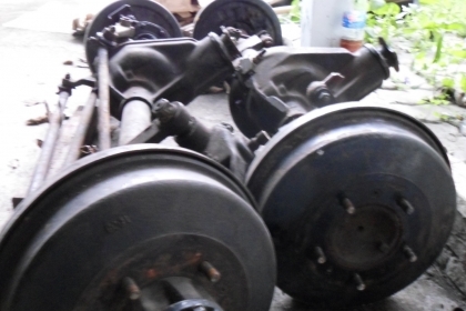 แหนบจิ๊ปมิตซู หน้ากว้าง ตัดแซสซีมา พร้อมเต้าแหนบโตงเตง ครบชุดหน้าหลัง