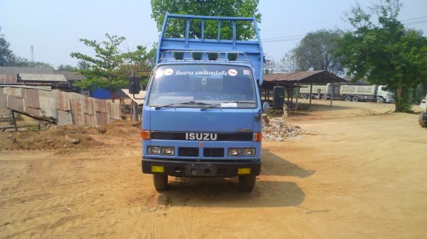 หกล้อดั้ม ISUZU NKR 88 hp รถปี 38 รถห้าง ตัวสุดท้าย ชอบราคาเท่าไร ต่อรองราคากันได้ครับ