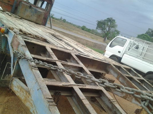 ISUZU TX เครื่อง EH700 หางปลาพับได้ สิบล้อเพลาเดียว ไม่มีทะเบียนครับพี่น้อง