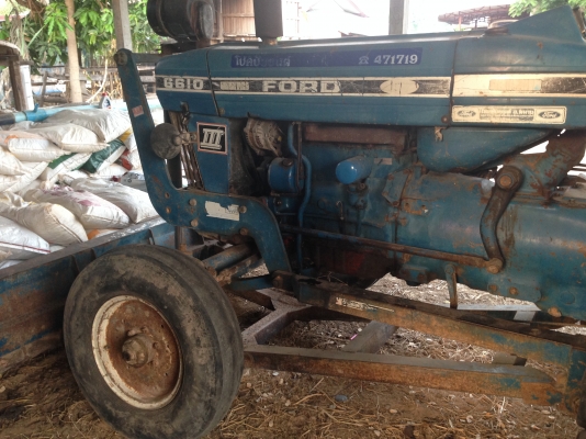 ขายรถไถ FORD 6600 เต็ม มีภาพวีดีโอ  เกียร์ D5NN  ท้ายเบาะD6NN  เครื่องดี T3-D5NN ผาน 7 ดันหน้า สภาพเดิมๆ เอกสารใบอินวอย  ราคา 338000 บาท  สนใจติดต่อ คุณชัยย สตึก โทร 081-9972972 089-8451778