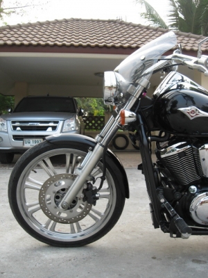ขาย kawasaki vulcan 900 ปี 2007 รถศูนย์ทะเบียนพร้อมโอน