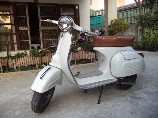 Vespa ขาวอวบ ทะเบียนโอน (รูปเพียบ)