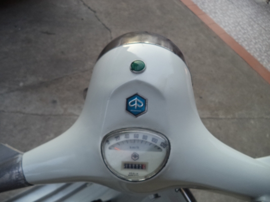 Vespa ขาวอวบ ทะเบียนโอน (รูปเพียบ)