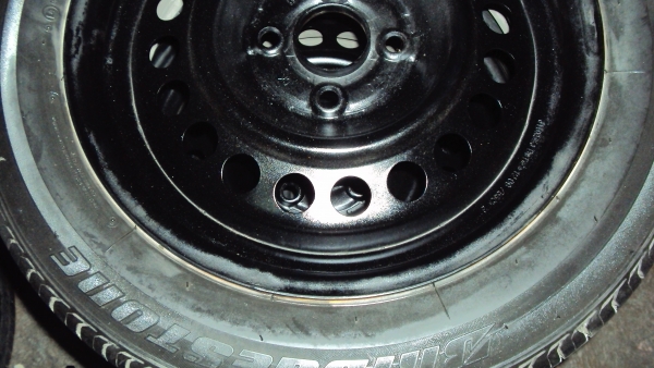 ขายกะทะ15แถมยาง185 60 15ราคาถูกๆมี4วงๆละ400บาท ขายกะทะ15แถมยาง185 60 15ราคาถูกๆมี4วงๆละ400บาท