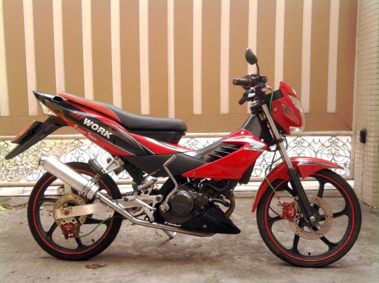 ขออนุญาติขาย Honda Sonic New 125 ชุดสีตัวแข่ง ล้อแม็ก โอนฟรีครับ