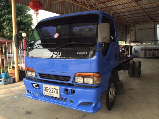 ขาย6ล้อ NQRปี2002 ยาว5.50เมตรครับ570000เอาไปเลย ขาย6ล้อ NQRปี2002 ยาว5.50เมตรครับ570000เอาไปเลย