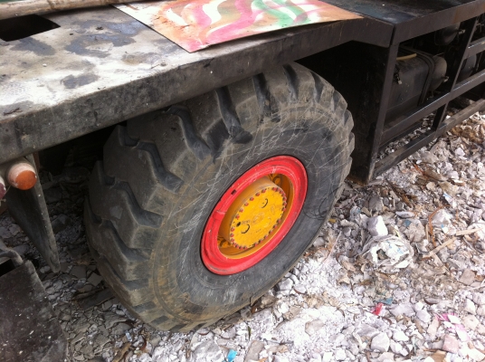 ขายรถเครน 45 ตัน 4 ล้อใหญ่ KATO KR-45H-III พร้อมเล่มทะเบียน