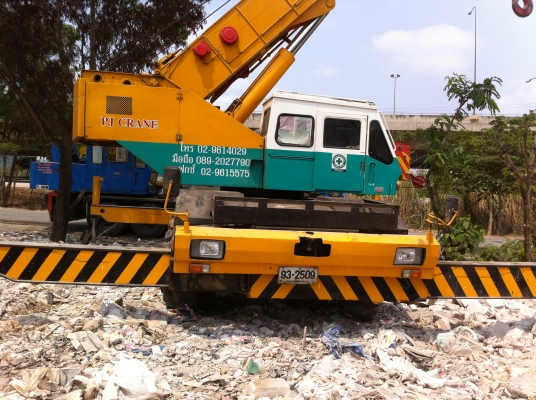 ขายรถเครน 45 ตัน 4 ล้อใหญ่ KATO KR-45H-III พร้อมเล่มทะเบียน