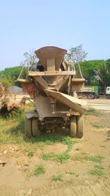 รถโม่ปูน ISUZU KS  เครื่อง EH700 โม่ขนาด ๓ คิว แบบโม่ตรง ปั้ม KAYABA