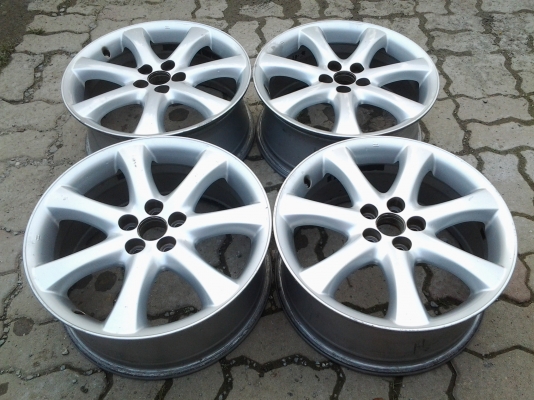 ขอบ17  5รู100  ใส่ท้ายโด่ง  วิส  อัลติส