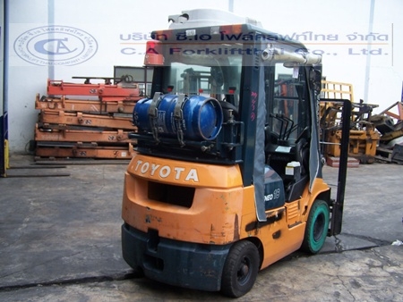 ขาย รถโฟล์คลิฟท์ TOYOTA รุ่น 7FG-18