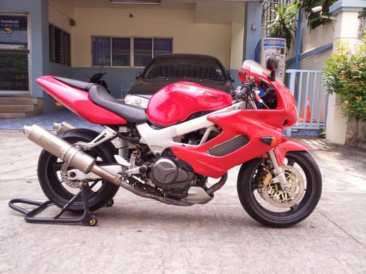 ขาย VTR1000F ทะเบียนไม่โอน ภาษีไม่ขาด 92,000 ขาย VTR1000F ทะเบียนไม่โอน ภาษีไม่ขาด 92,000