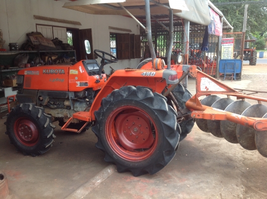 ปัญญาแทรคเตอร์มาแล้ว...จัดมาให้ครับ คูโบต้า L2808  ผาน5 พร้อมเล่มทะเบียน