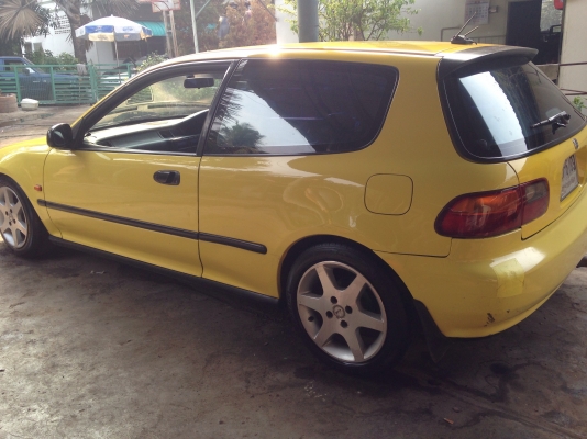 Civic3ประตู