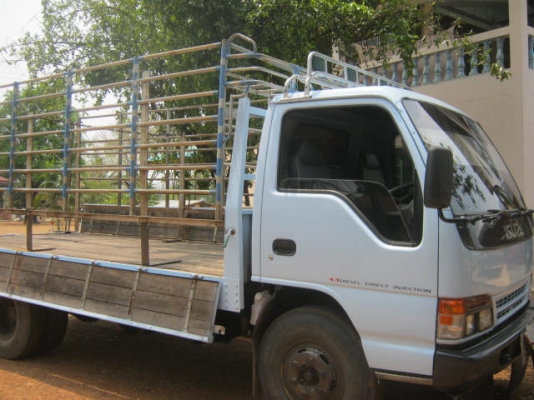 รถ6ล้อ อีซุซุ NPR120 แรง