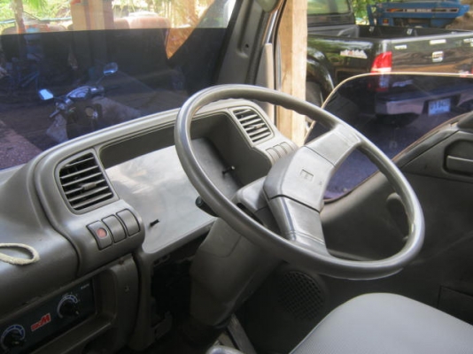 รถ6ล้อ อีซุซุ NPR120 แรง