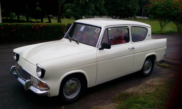 รถฟอร์ดแองเกียร์ รถฟอร์ดแองเกียร์