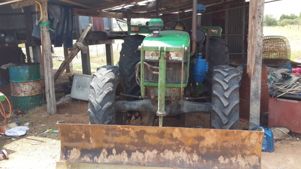 ขายด่วนรถไถจอห์เดียร์5310kขับเคลื่น4ล้อ