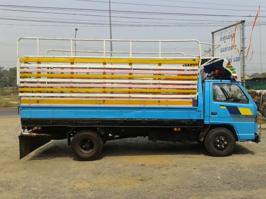 ขาย 6ล้อNKR110 พร้อมใช้งาน