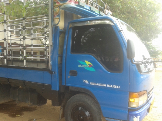 ขาย 6 ล้อ ISUZU ปี41 (จัดแนนช์ทุกจังหวัดอนุมัติง่ายเร็วทันใจ2ช.ม)(เอกสารใช้บัตร+สำเนาทะเบียนบ้าน)พวงมาลัยพาวเวอร์ แอร์หนาว กระจกไฟฟ้า เครื่องเล่นdvd เครื่องแน่นปึ๊กๆ แห้ง แรง สุดๆแซสซีเยี่ยม สวยตลอดเส้น ยางสวย6 เส้น พร้อมโอน พร้อมลุยงานได้เลยไม่ต้องทำอะไ ขาย 6 ล้อ ISUZU ปี41 (จัดแนนช์ทุกจังหวัดอนุมัติง่ายเร็วทันใจ2ช.ม)(เอกสารใช้บัตร+สำเนาทะเบียนบ้าน)พวงมาลัยพาวเวอร์ แอร์หนาว กระจกไฟฟ้า เครื่องเล่นdvd เครื่องแน่นปึ๊กๆ แห้ง แรง สุดๆแซสซีเยี่ยม สวยตลอดเส้น ยางสวย6 เส้น พร้อมโอน พร้อมลุยงานได้เลยไม่ต้องทำอะไ