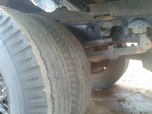 ขาย 6 ล้อ ISUZU ปี41 (จัดแนนช์ทุกจังหวัดอนุมัติง่ายเร็วทันใจ2ช.ม)(เอกสารใช้บัตร+สำเนาทะเบียนบ้าน)พวงมาลัยพาวเวอร์ แอร์หนาว กระจกไฟฟ้า เครื่องเล่นdvd เครื่องแน่นปึ๊กๆ แห้ง แรง สุดๆแซสซีเยี่ยม สวยตลอดเส้น ยางสวย6 เส้น พร้อมโอน พร้อมลุยงานได้เลยไม่ต้องทำอะไ ขาย 6 ล้อ ISUZU ปี41 (จัดแนนช์ทุกจังหวัดอนุมัติง่ายเร็วทันใจ2ช.ม)(เอกสารใช้บัตร+สำเนาทะเบียนบ้าน)พวงมาลัยพาวเวอร์ แอร์หนาว กระจกไฟฟ้า เครื่องเล่นdvd เครื่องแน่นปึ๊กๆ แห้ง แรง สุดๆแซสซีเยี่ยม สวยตลอดเส้น ยางสวย6 เส้น พร้อมโอน พร้อมลุยงานได้เลยไม่ต้องทำอะไ