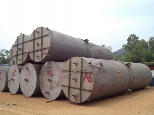 ขาย Silo แสตนเลส สภาพสวย ฝาเปิดได้ ขนาด 29,000 ลิตร และ 34,000 ลิตร จำนวน 8 ใบ