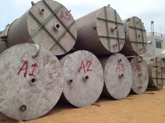 ขาย Silo แสตนเลส สภาพสวย ฝาเปิดได้ ขนาด 29,000 ลิตร และ 34,000 ลิตร จำนวน 8 ใบ