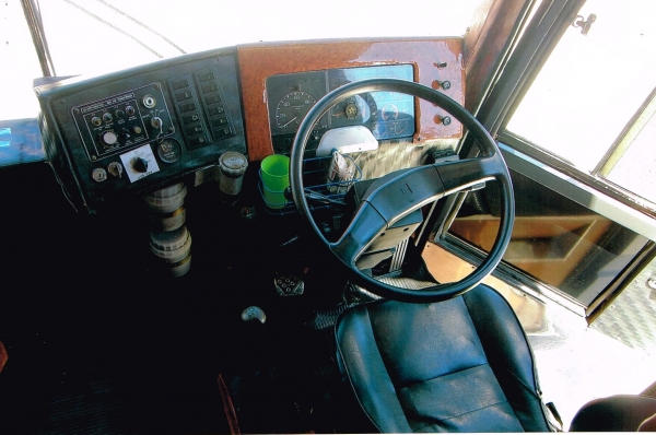 ISUZU 6BD1 รถบัสราคาพิเศษ