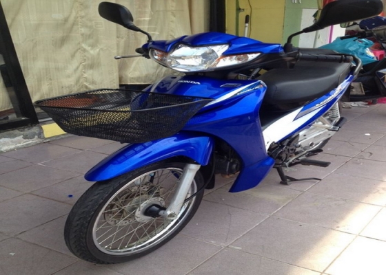 Wave 110-i รถปี 55 หัวฉีดระหยัดน้ำมัน สวยๆเลยครับ