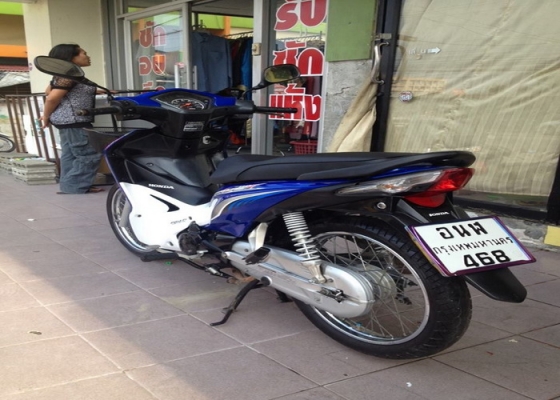 Wave 110-i รถปี 55 หัวฉีดระหยัดน้ำมัน สวยๆเลยครับ