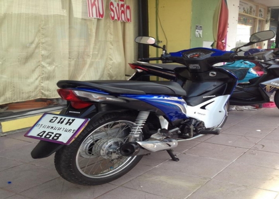 Wave 110-i รถปี 55 หัวฉีดระหยัดน้ำมัน สวยๆเลยครับ