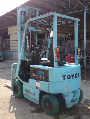 รถยกไฟฟ้า แบบนั่งขับ 1.5 ตัน เสาสูง 6 เมตร Toyota 5FB15 รถยกไฟฟ้า แบบนั่งขับ 1.5 ตัน เสาสูง 6 เมตร Toyota 5FB15