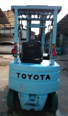 รถยกไฟฟ้า แบบนั่งขับ 1.5 ตัน เสาสูง 6 เมตร Toyota 5FB15 รถยกไฟฟ้า แบบนั่งขับ 1.5 ตัน เสาสูง 6 เมตร Toyota 5FB15