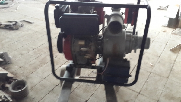 ขายด่วน เครื่องสูบน้ำ “ดีเซล” 4 นิ้ว ( MITSUROMAN ) ขายด่วน เครื่องสูบน้ำ “ดีเซล” 4 นิ้ว ( MITSUROMAN )